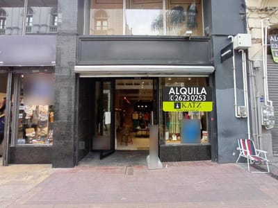Sarandi y 33, 220 m2, doble altura, 7 mts de frente , nuevo !!