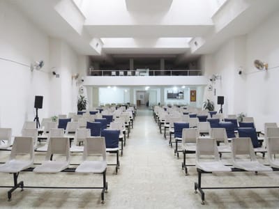 Venta importante local 500 m2 Centro
