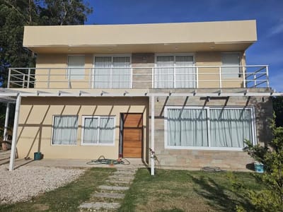 Casa de 4 dormitorios en Punta del Este. Marly
