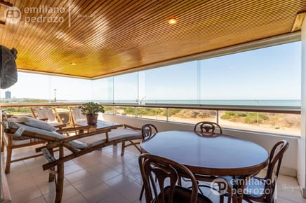 Apartamento  Venta 3 dormitorios mas dependencia  Rincón del Indio Punta del Este Vista al Mar