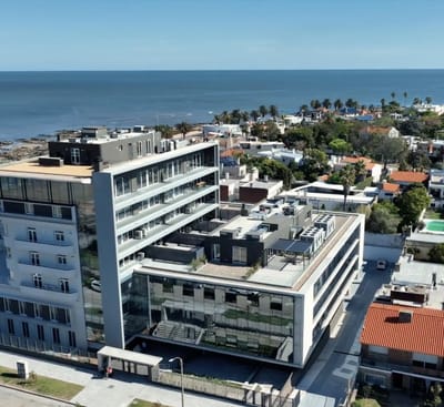 Venta de Oficina sobre Rambla de Carrasco