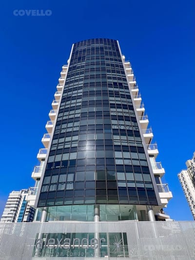 Departamento en venta   3 dormitorios en suite - Playa Mansa