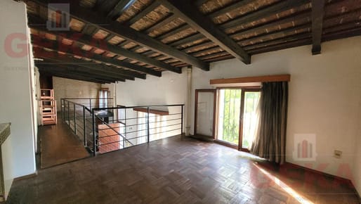 Casa en el mejor punto de Atahualpa con hermoso jardín.
