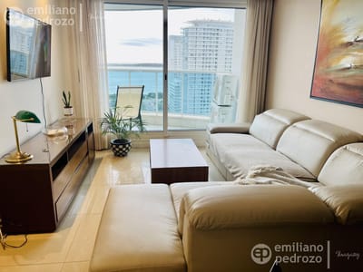 Alquiler temporal apartamento 2 dormitorios con vista  al mar Playa Mansa Punta del Este