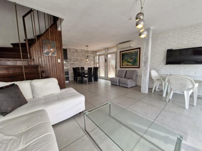 Apartamento - Punta del Este. 3 dormitorios, 2 baños y altillo