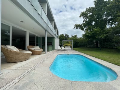 Increíble casa en Boulevard Park - Playa Mansa