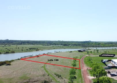 Terreno en venta de de 3759 m2 con costa al lago en Barrio Privado Carmelo Golf