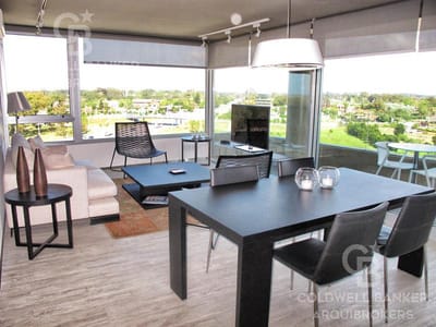 Apartamento de 2 dormitorios en venta con renta en Carrasco - 204