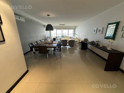 Departamento venta 3 dormitorios y dependencia Torre Lobos