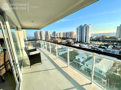 Venta apartamento 2 dormitorios playa mansa parrillero propio