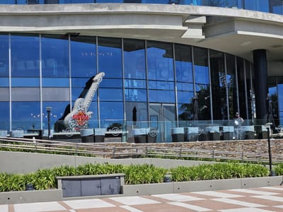 Local en Forum, con excelente renta, 750 m2 totales! 