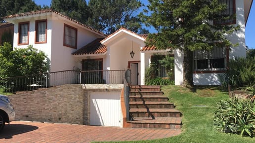 Casa en alquiler temporal de 4 dormitorios San Rafael Playa Brava Punta del Este