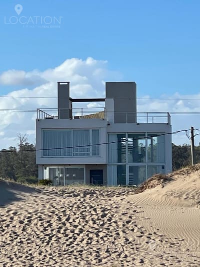 Alquiler Casa cuatro dormitorios Santa Monica, Jose Ignacio 