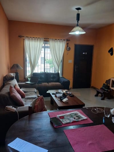 Casa en   Malvin Norte con gran terreno. acepta Banco