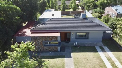 Casa en venta de 4 dormitorios, 3 baños y piscina en Colonia a metros de la Rambla costanera