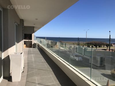 Departamento en venta frente al mar - Playa Mansa