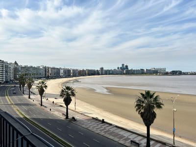Rambla y Juan María Pérez, 130 m2 , gran terraza, reciclado, garaje  !!