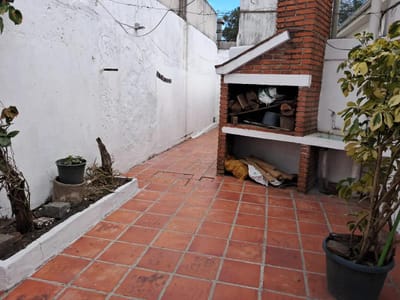 Casa próximo a Av. Luis A. de Herrera y Dr. José María Penco