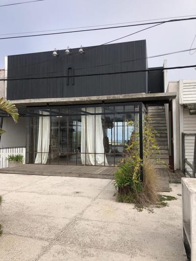 Local - La Barra