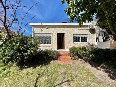 Colonia - Venta casa de 2 dormitorios y apartamento en muy linda zona