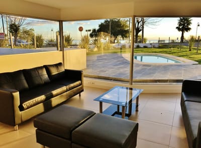 Colonia - Venta o Alquiler  apartamento de 1 dormitorio al frente