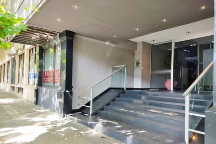 Colonia - Venta local comercial en Galerias Americas