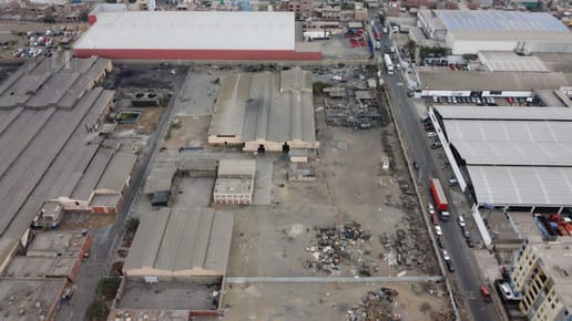 Terreno comercial en Santa Anita.