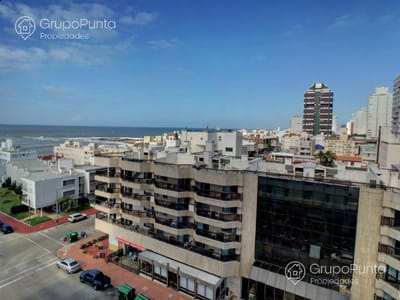 Departamento de dos dormitorios en venta en Punta del este - Península