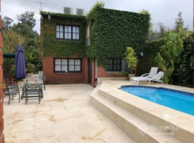 Casa en alquiler temporal Jardines de Córdoba - Punta del Este
