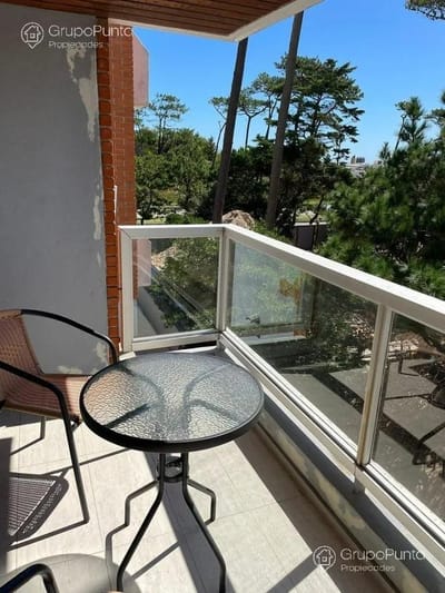 Hermoso apartamento de 2 Dormitorios - Playa Mansa