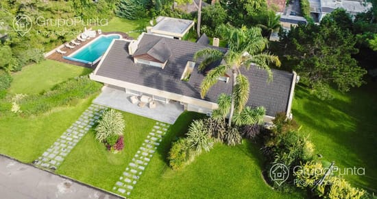 Casa en Playa Mansa - Punta del Este