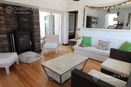 Casa en venta La Barra Posta del Cangrejo con vista al mar.