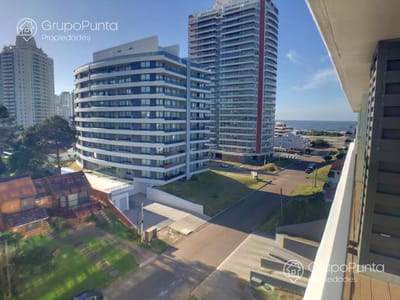 Apartamento de dos dormitorios  en Punta del Este , Playa Brava, Aidy Grill