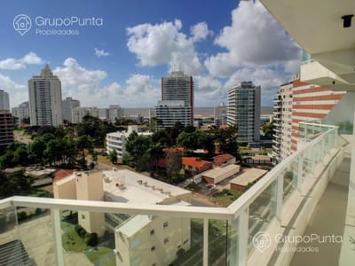 Departamento en venta en edificio de categoria con servicios, Punta del Este - Aidy Grill