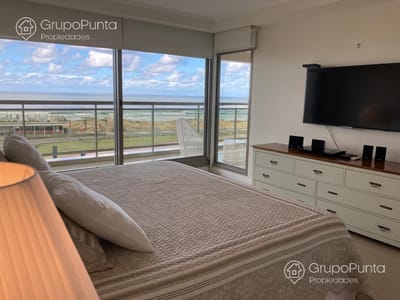 Departamento  frente al mar Imperiale - Playa Brava- Punta del Este
