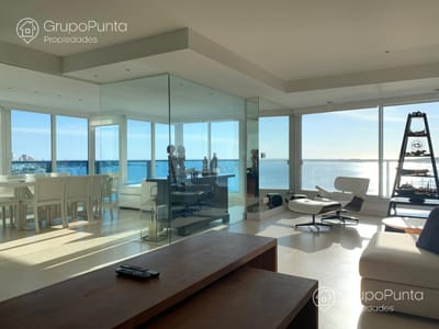 Departamento en alquiler frente al mar en Beverly Tower -Punta del este , Playa Mansa