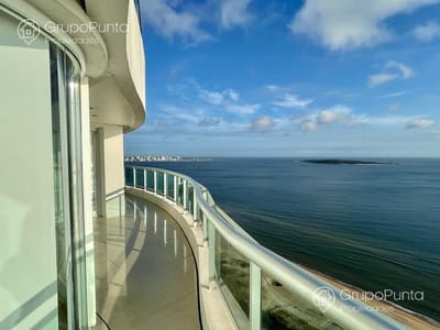 DepartamentoPenthouse  Triplex frente al mar en  Punta del Este - Playa Mansa - Aquarela