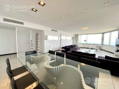 Departamento frente al mar -Playa Brava
