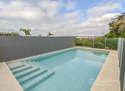 Departamento frente  al mar Tiburon Terazzas Barra - Punta del este - Playa brava
