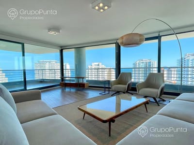 Departamento piso alto de 3 dormitorios y dependencia con vista al mar -Alexander Boulevard  - Punta del Este