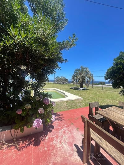 Casa en alquiler temporario, vista al mar - Primera linea Punta del Este frente al mar