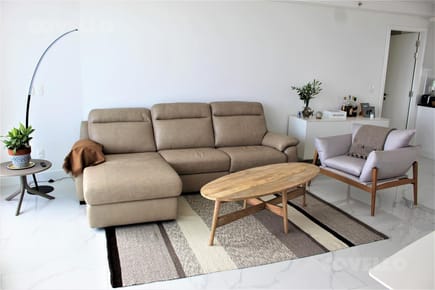 Apartamento en alquiler en Torre con amenities, 2 dormitorios en suite, cocina integrada y toillette.-