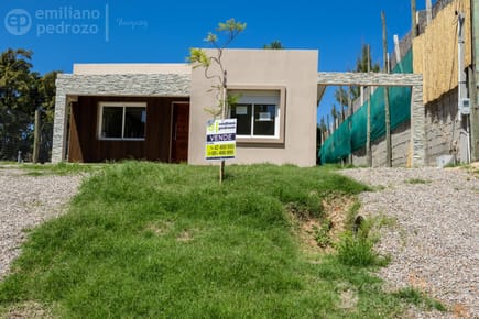 Venta Casa  2 dormitorios  Playa Mansa Punta del Este