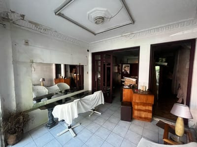 8 de octubre esq. Luis Alberto de Herrera , 280 m2, 3 dorm, gran patio!!   
