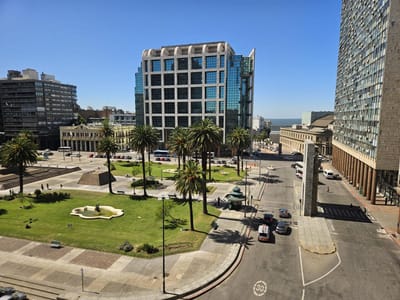 Plaza Independencia, 257 m2, excelente estado, vista espectacular !!