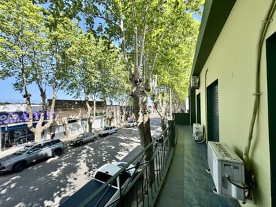 Apartamentos en venta uno en planta alta de 3 dormitorios y otro en planta baja de 1 dormitorio