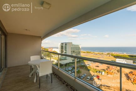 Venta Departamento 2 dormitorios suite Playa Brava Punta