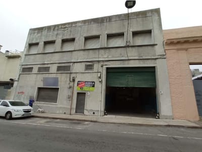 Proximo Rambla Portuaria, 1109 m2,entrada camiones ,oficina