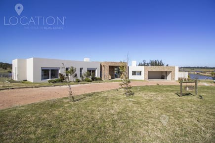 Venta Casa 4 dormitorios Pueblo Mio La Barra Manantiales