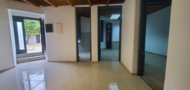 Venta apartamento 5 dormitorios Bella Vista próximo a Agraciada